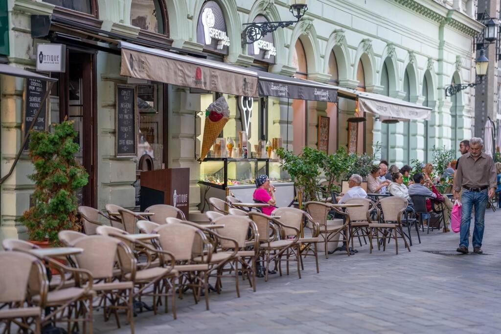 Sukromny Staromestsky Apartman V Uzasnej Lokalite/Cozy Old-Town Apartment In A Great Neighborhood ブラチスラヴァ エクステリア 写真